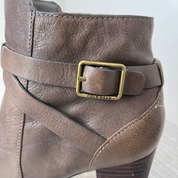Cole Haan Grand OS Brown Leather Ankle Boot Strap Buckle Block Heel Bootie 7.5 B - Picture 8 of 12